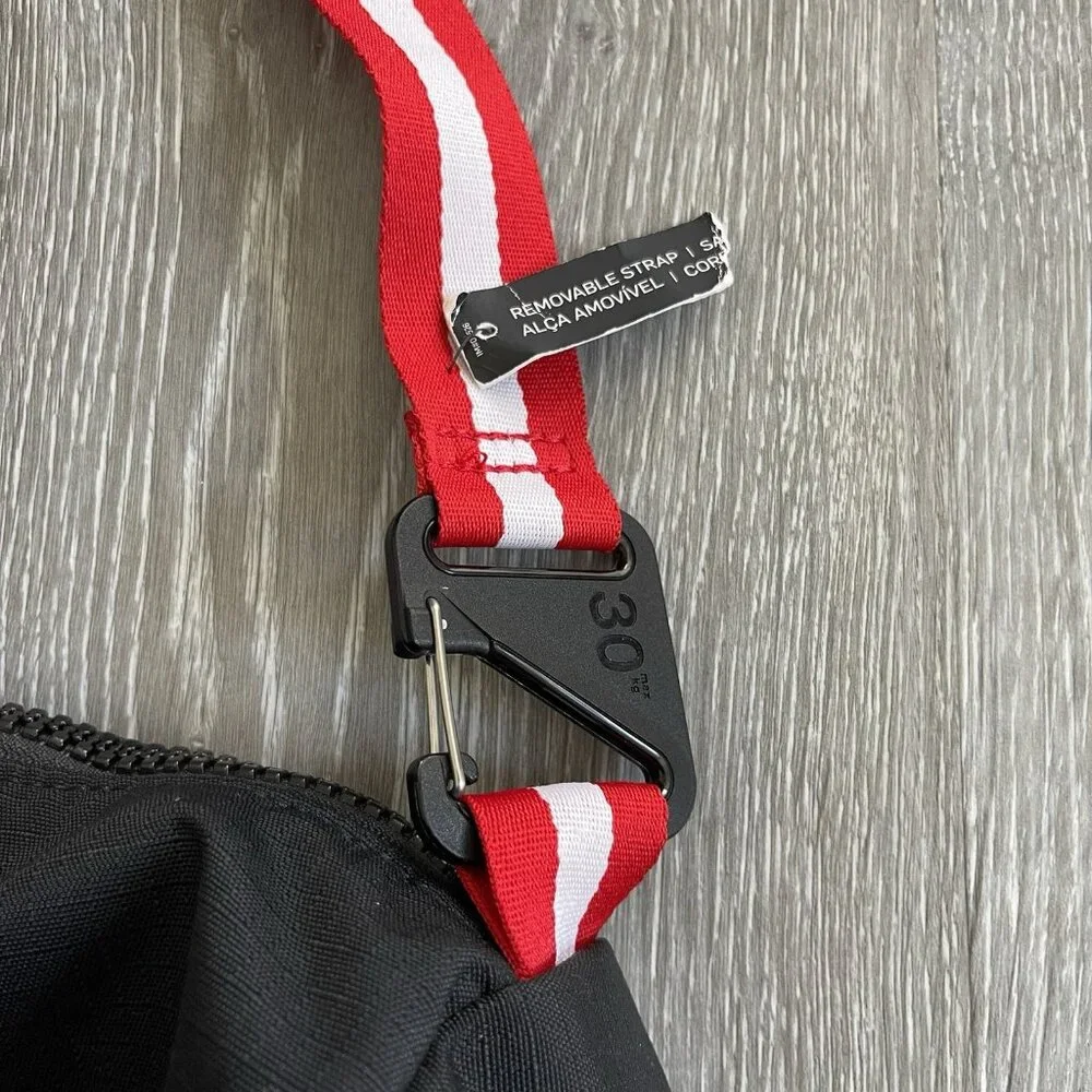 Nike Heritage Basketball Duffel Travel Bag Throwback Flight Black Red White